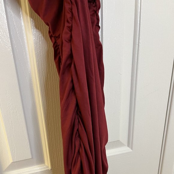 NWOT Women Ruched Tight Dress Sexy Spaghetti Strap V-Neck Midi Dress - Picture 8 of 9